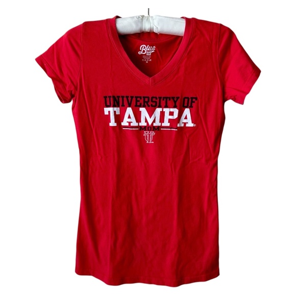 Tampa Mom T-shirt Red White Black UT University Collegiate Spirit Vneck Medium - Picture 1 of 11